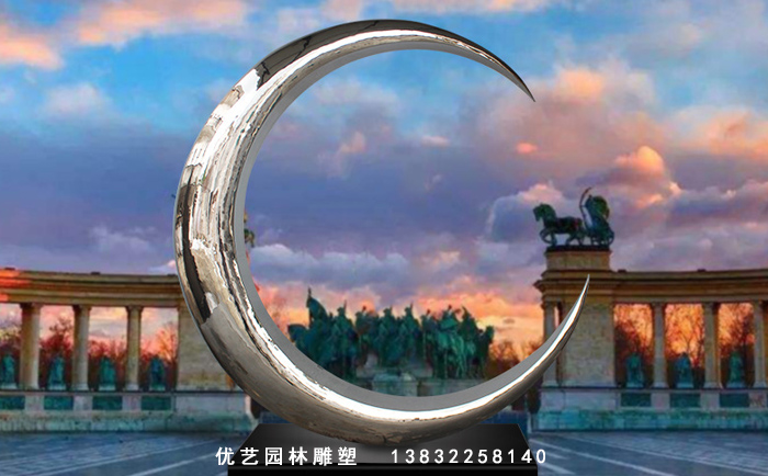 不銹鋼圓環(huán)雕塑