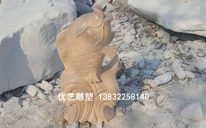石雕魚噴泉