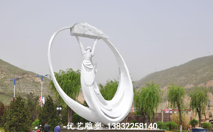 石雕女媧神像