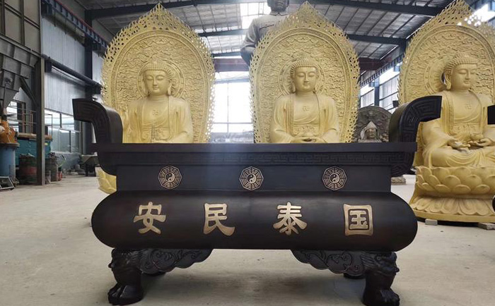 銅雕香爐