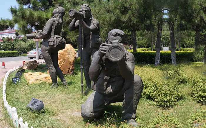 銅人物雕塑