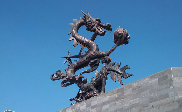 銅龍雕塑