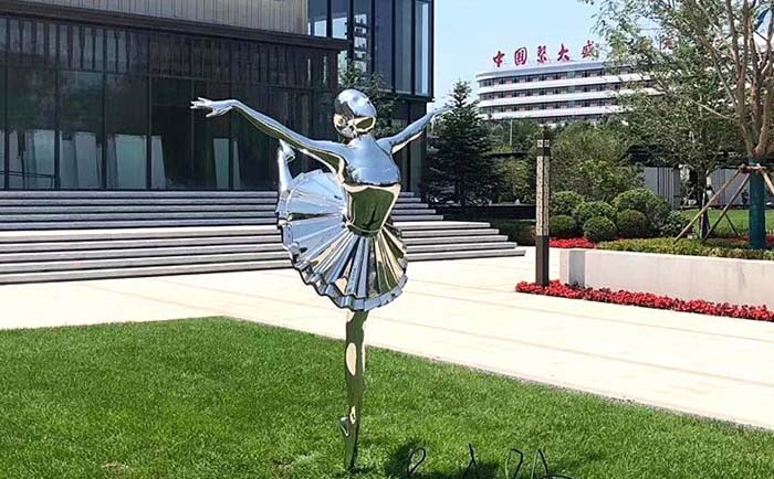 不銹鋼人物雕塑